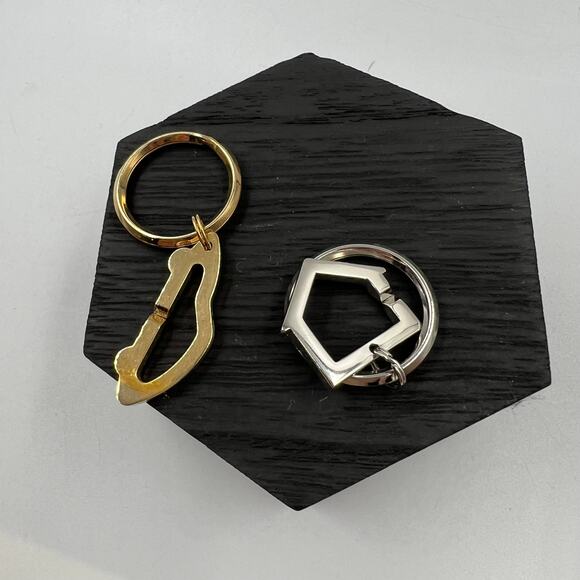 Vintage Set Avon Keychains Silver and Gold Tone House & Car Shape - Picture 4 of 5